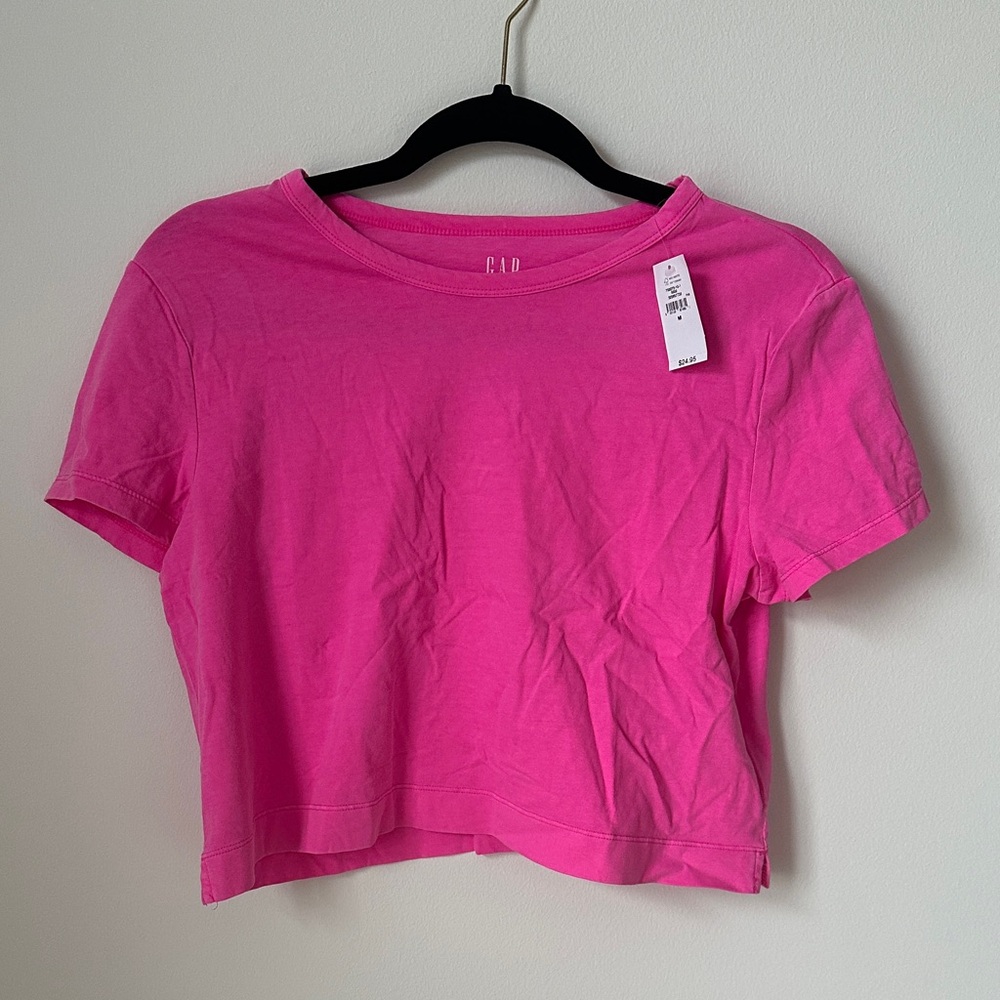 GAP Women's Vibrant Pink Crop Top - Organic Cotton